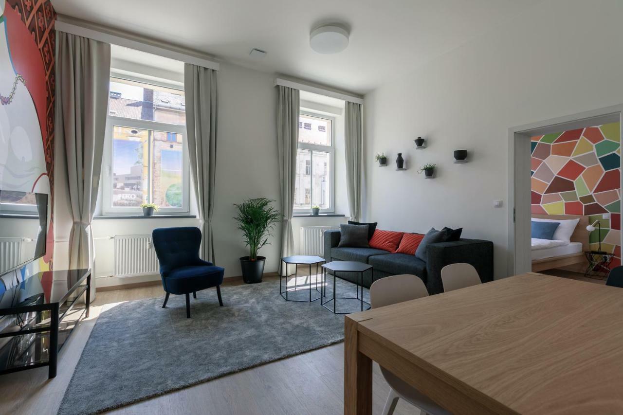 Avantgarde Apartments Plzen Luaran gambar
