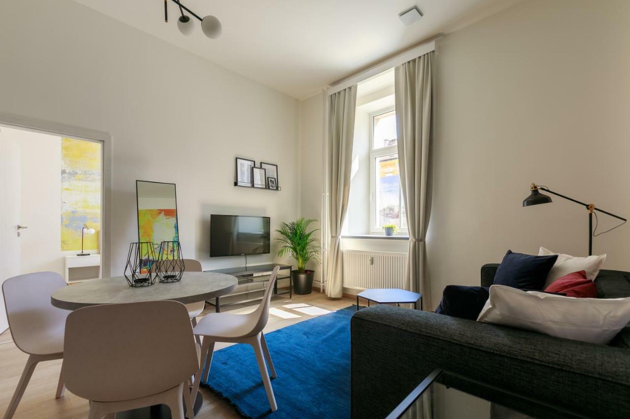 Avantgarde Apartments Plzen Luaran gambar